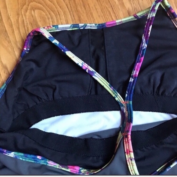 Skechers Athletic Racer back Tank Multicolor Floral Built-In Shelf Bra Large - Picture 4 of 4